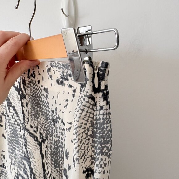 Aritzia Wilfred Free Snake Print Slip Midi Skirt Size 0 - Picture 3 of 6